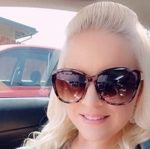 Meet your Posher, Erika